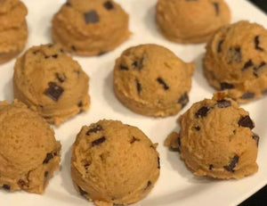 Keto Chocolate Chip Cookies