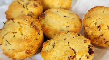 Cheddar Bacon Muffins / Biscuits